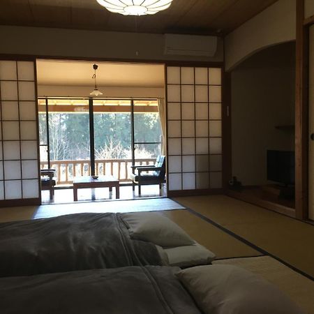 山荘 紗羅樹 Syaranoki Hotel Yufu Buitenkant foto