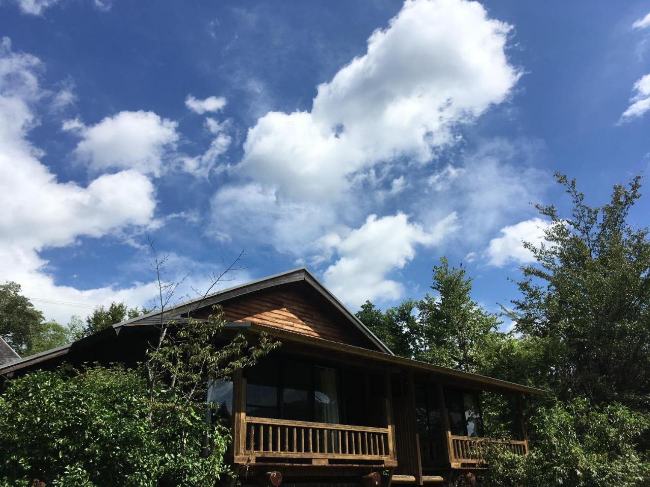 山荘 紗羅樹 Syaranoki Hotel Yufu Buitenkant foto